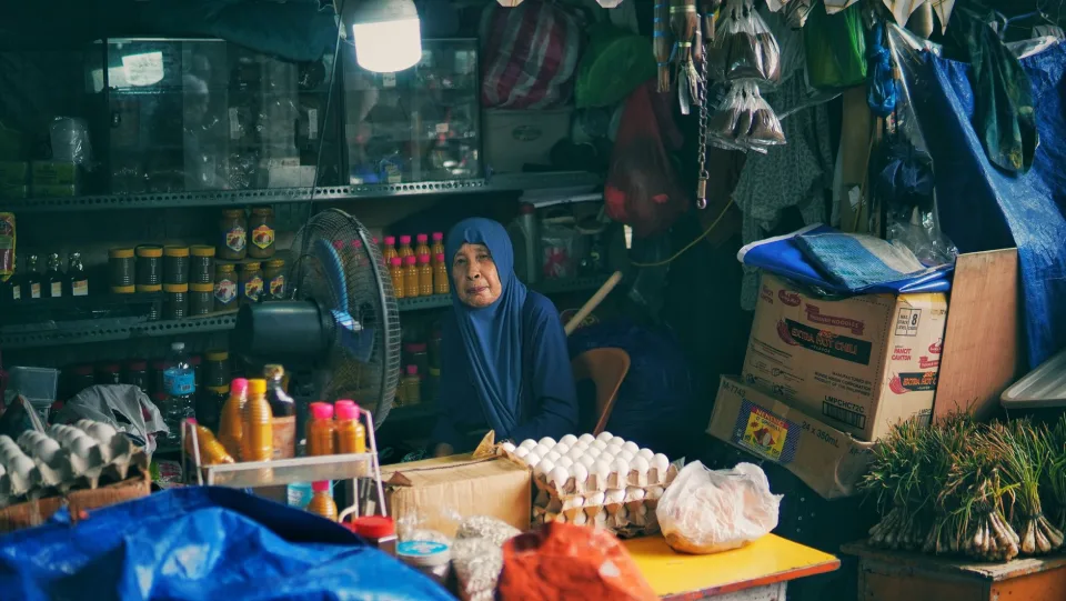 Cửa hàng đang mở cửa